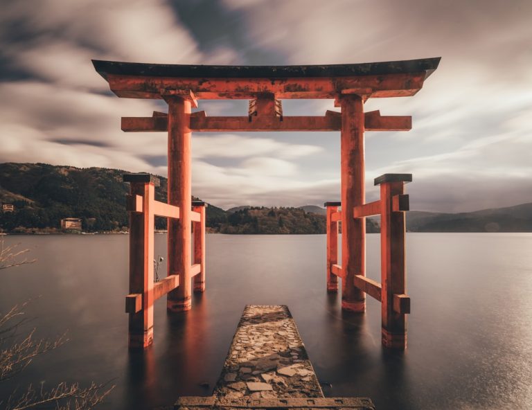 Unlocking the World of Travel through Influencer Perspectives